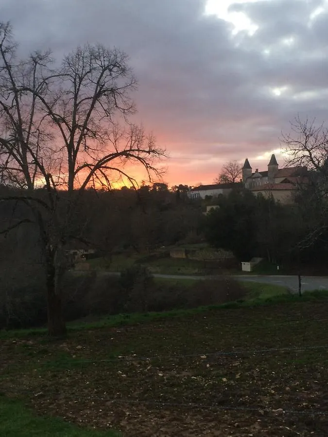 La Chaumiere Hotel Montcabrier  0*, Montcabrier (Lot)