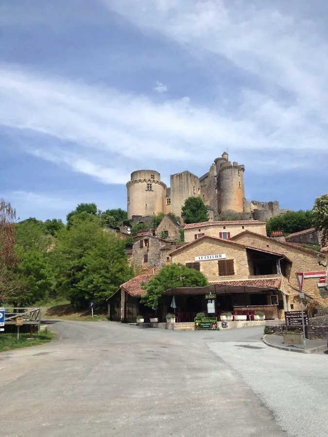 La Chaumiere Hotel Montcabrier  Guest house Montcabrier (Lot)