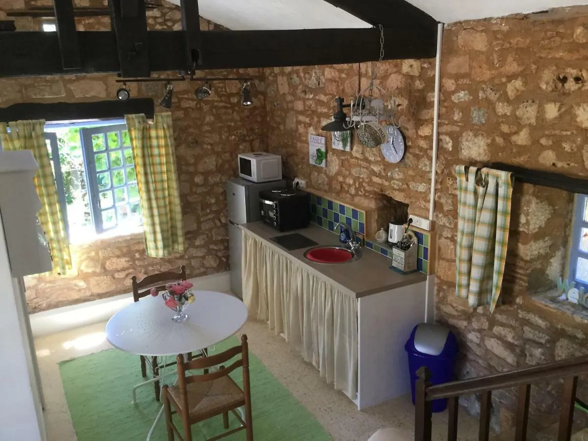 La Chaumiere Hotel Montcabrier  0*, Montcabrier (Lot)